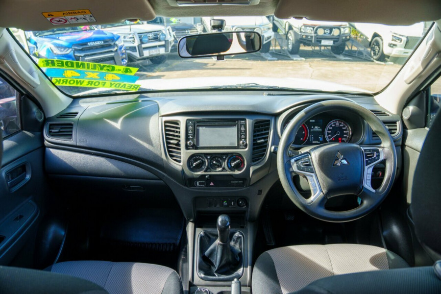 2019 MY20 Mitsubishi Triton MR GLX Cab Chassis Image 16
