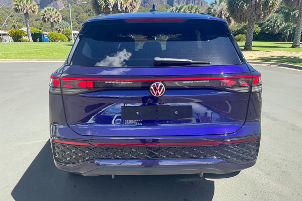 2026 Volkswagen Tayron R4 195TSI R-Line SUV Image 6
