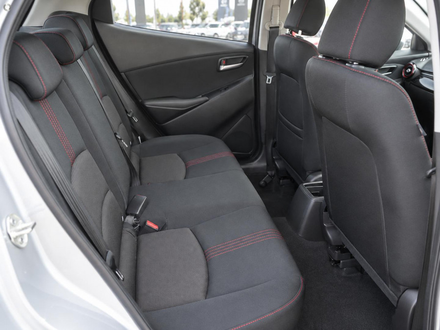 2026 Mazda 2 DJ Series G15 Evolve Hatch Image 14