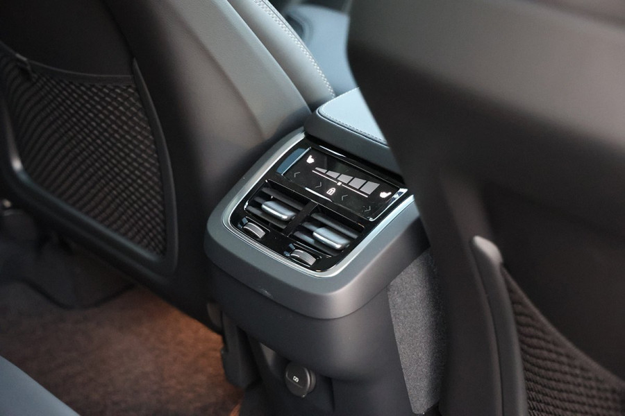 2024 MY25 Volvo XC90 L Series Ultra B6 Bright SUV Image 23