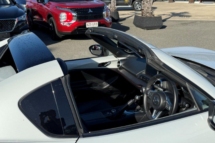 2017 Mazda MX-5 ND RF GT Convertible Image 9
