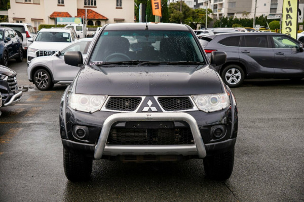 2012 Mitsubishi Challenger PB Wagon Image 5