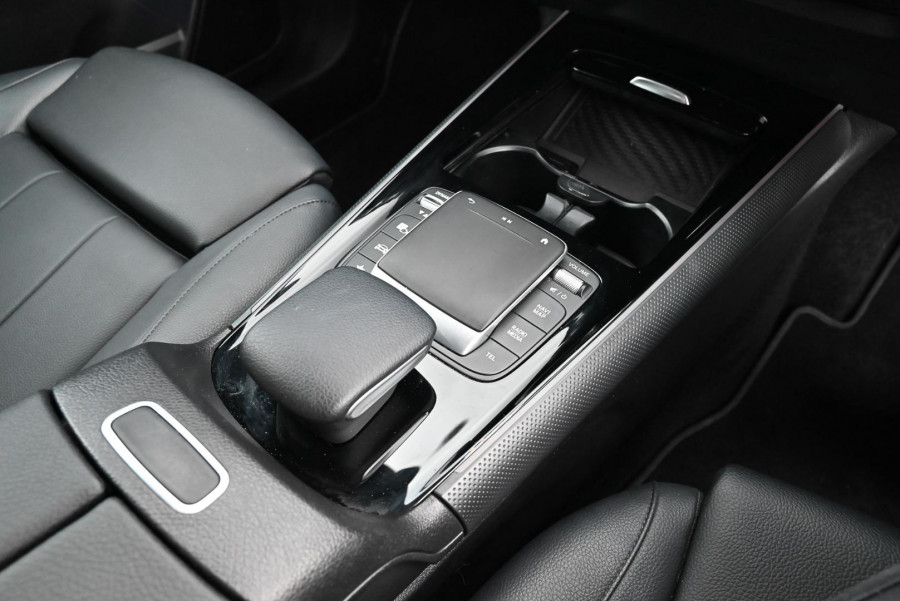 2021 Mercedes-Benz B-Class W247 B180 Hatch Image 15