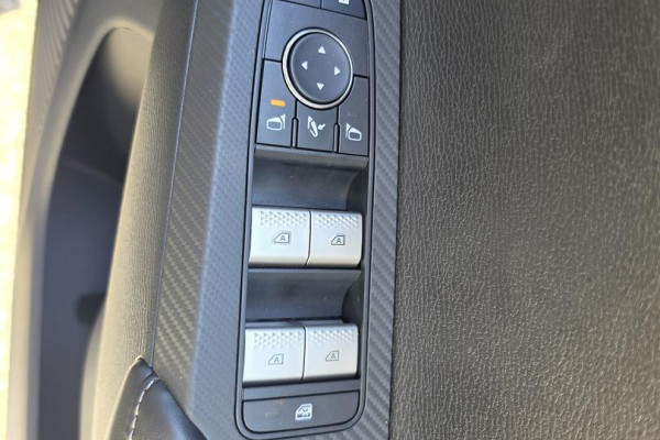 2026 MY25 Mitsubishi Outlander ZM Aspire SUV Image 17