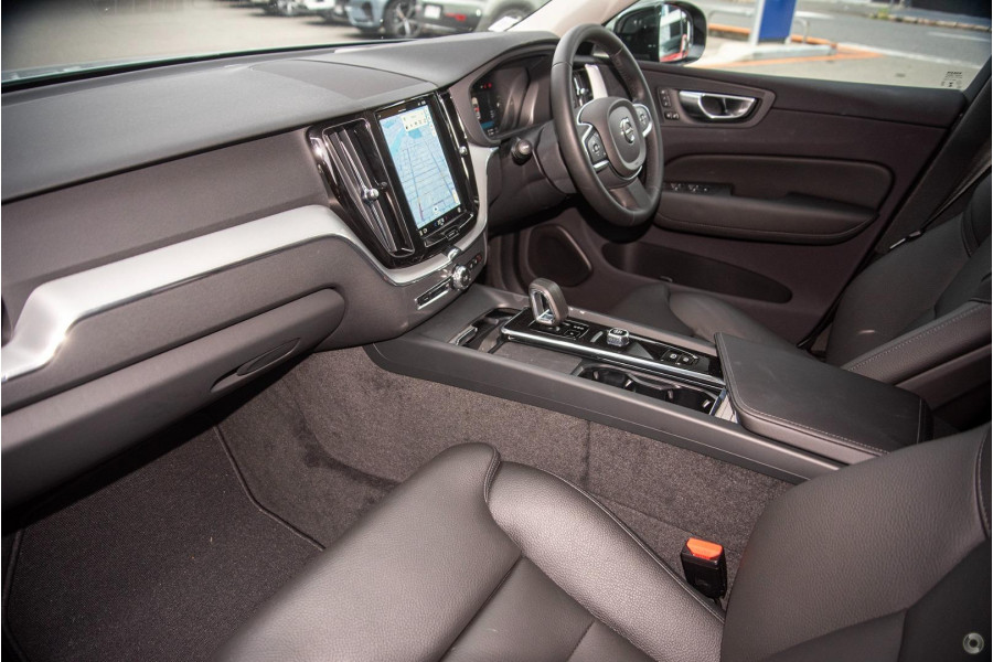 2025 Volvo XC60 UZ Plus T8 Plug-in Hybrid SUV Image 7