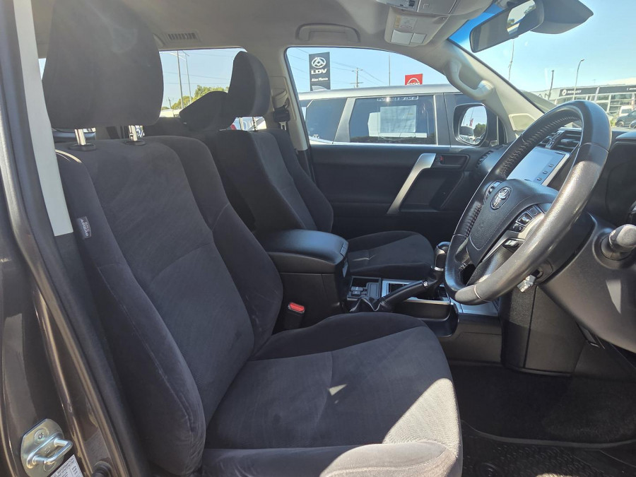 2022 Toyota LandCruiser Prado GDJ150R GXL SUV Image 10