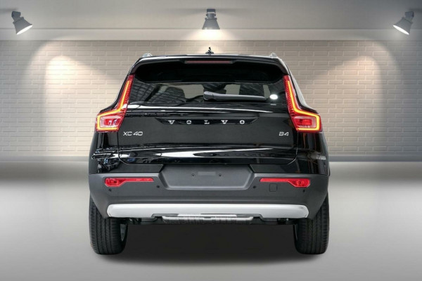 2025 MY26 Volvo XC40 XZ Plus B4 SUV Image 18