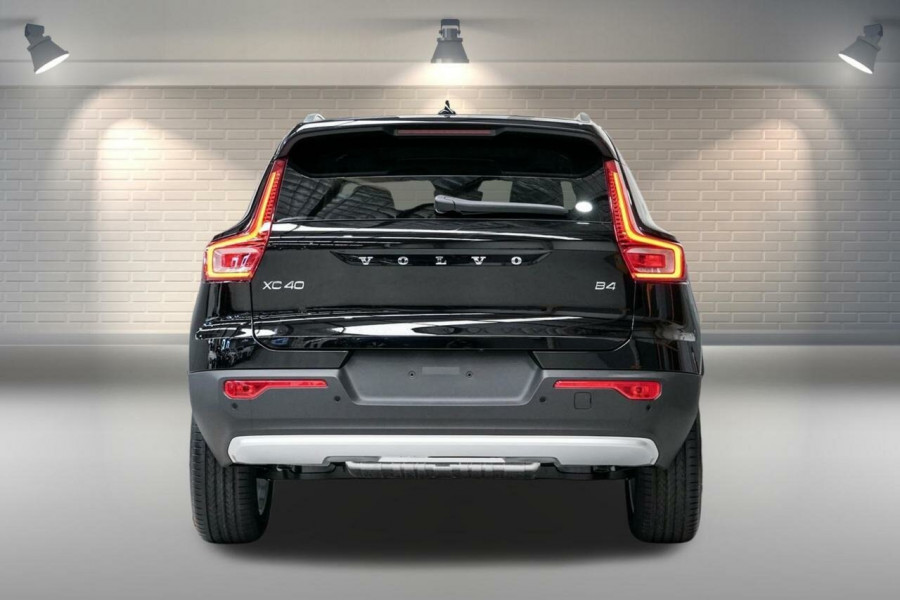2025 MY26 Volvo XC40 XZ Plus B4 SUV Image 18