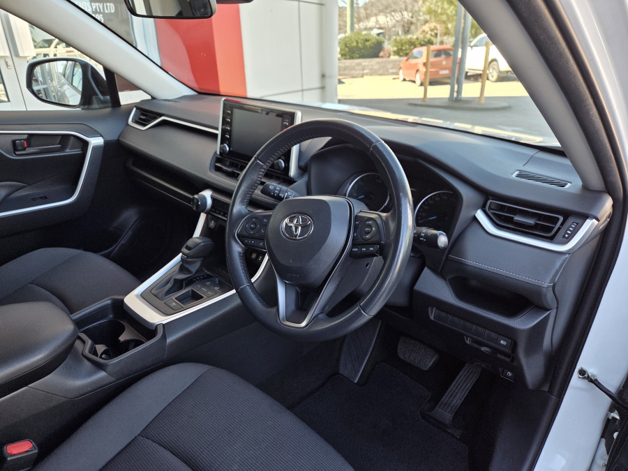 2021 Toyota RAV4 MXAA52R GX SUV Image 13