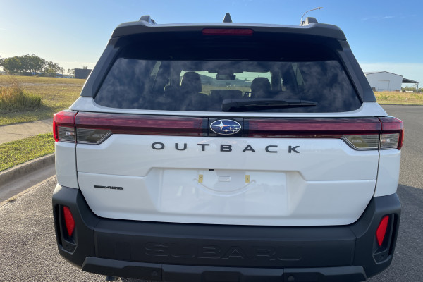 2026 Subaru Outback  7GEN AWD Touring SUV Image 7