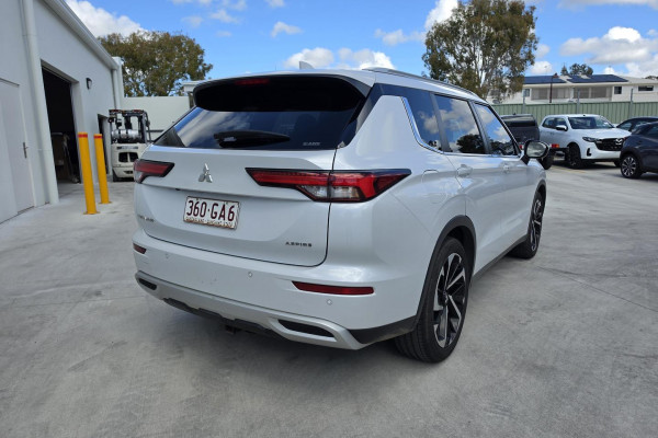 2022 Mitsubishi Outlander ZM Aspire SUV Image 3
