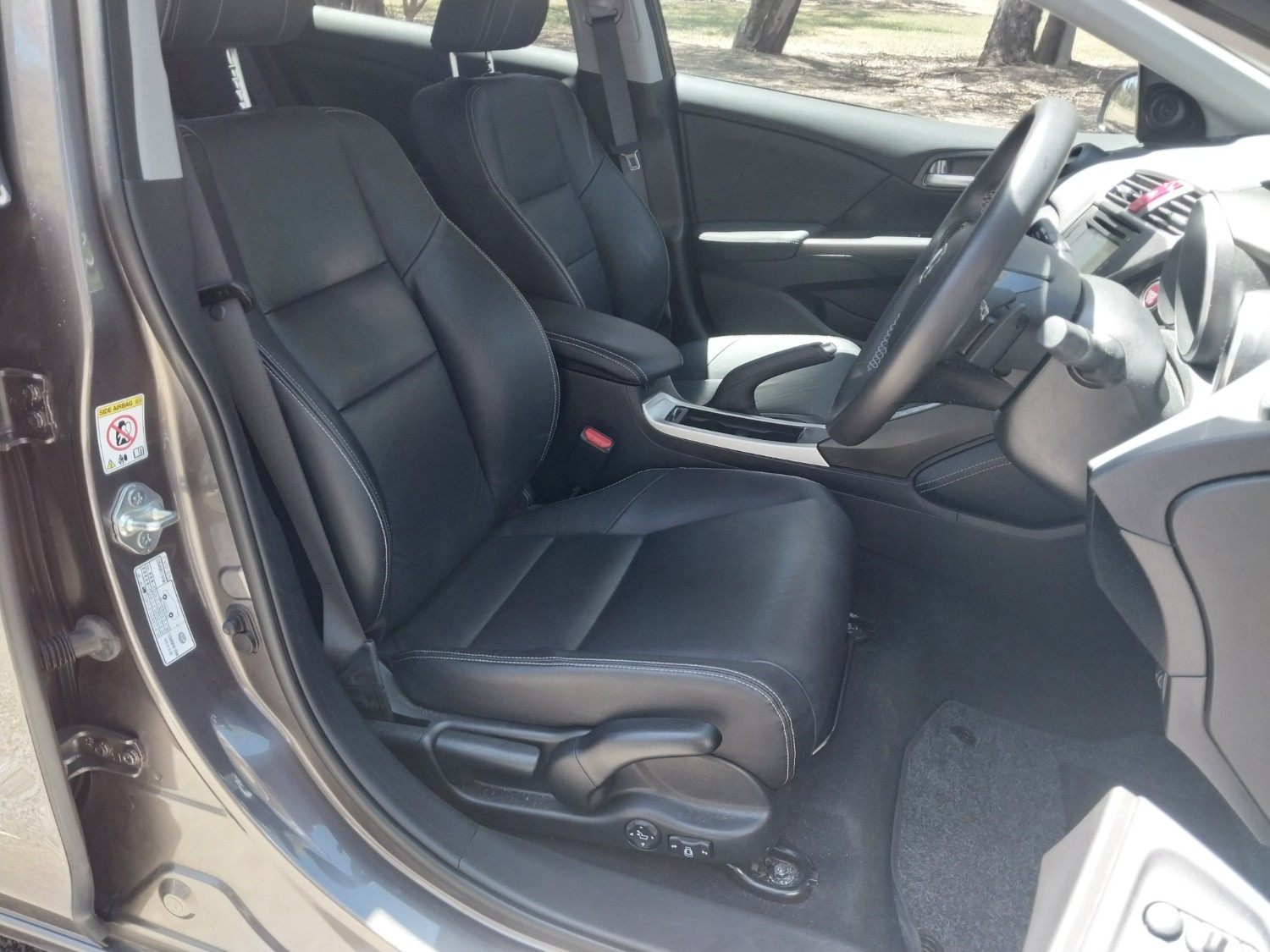 2014 Honda Civic 9th Gen Series II VTi-Ln Hatch Image 15