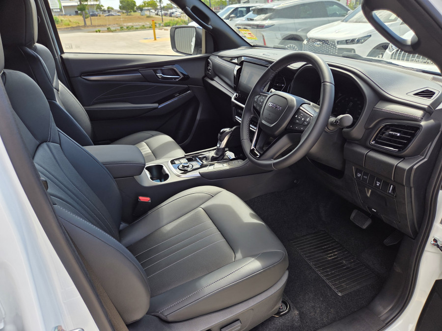 2025 MY25.5 Isuzu MU-X RJ LS-T SUV Image 9