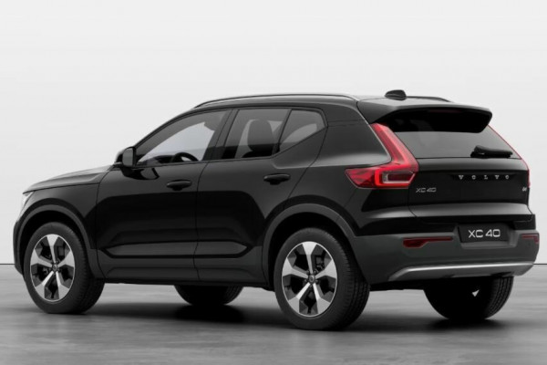 2025 Volvo XC40 XZ Plus B4 SUV Image 2