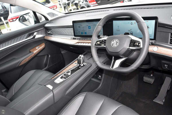 2025 MG QS IS31 Essence SUV Image 6
