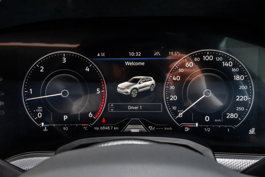 2022 Volkswagen Touareg CR 210TDI R-Line SUV