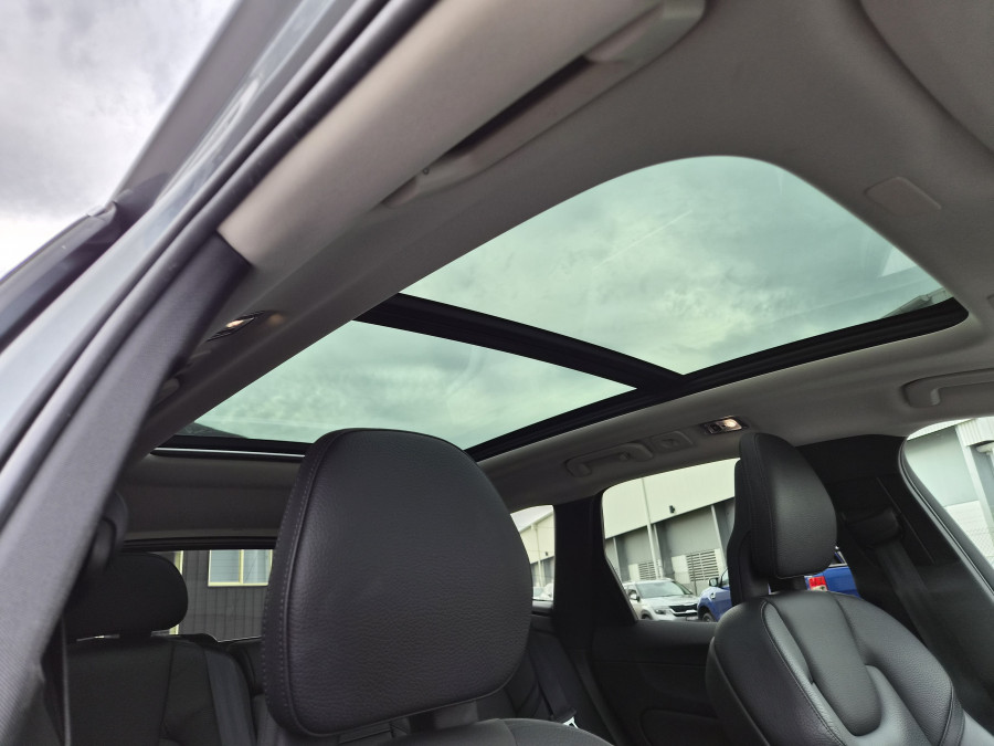 2018 Volvo XC60 UZ D4 Inscription SUV Image 25