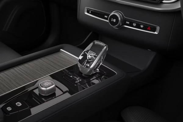 2026 Volvo XC90 L Series Ultra B5 Dark SUV Image 7