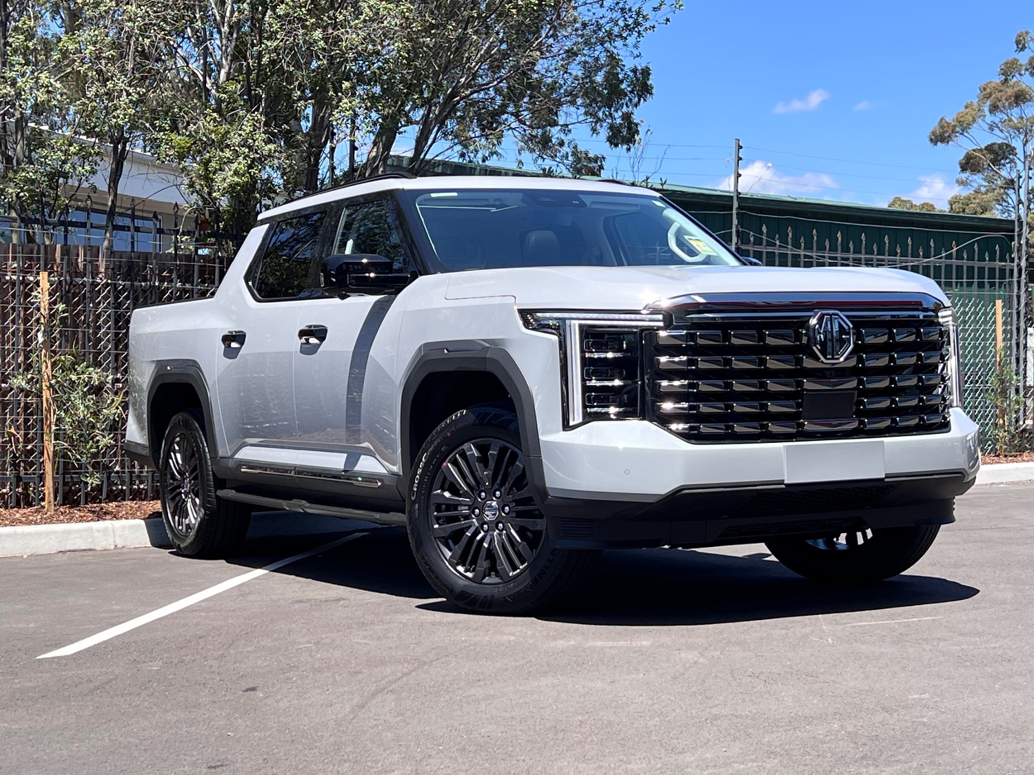 2025 MG U9 EXPLORE PRO EKK1C UTE AUTOMATIC 4X4