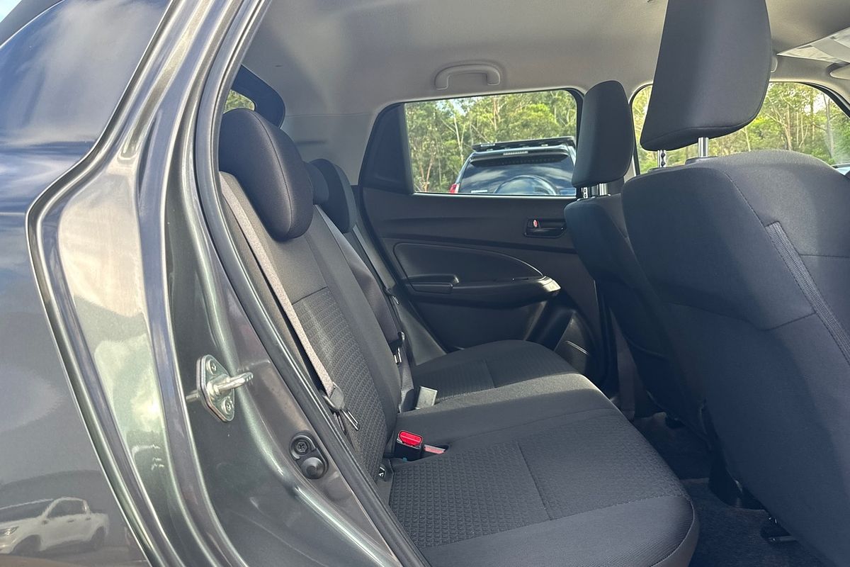 2023 Suzuki Swift AZ Series II GL Hatch Image 8