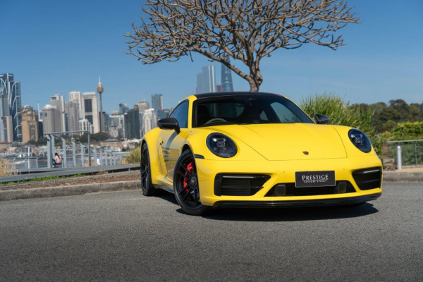 2022 Porsche 911 Carrera GTS Coupe