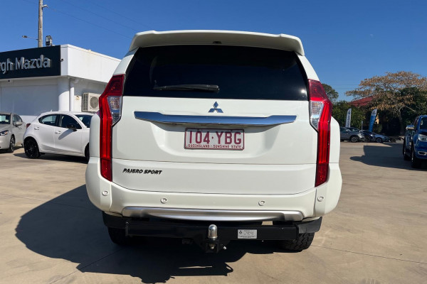 2018 Mitsubishi Pajero Sport QE GLS SUV Image 6