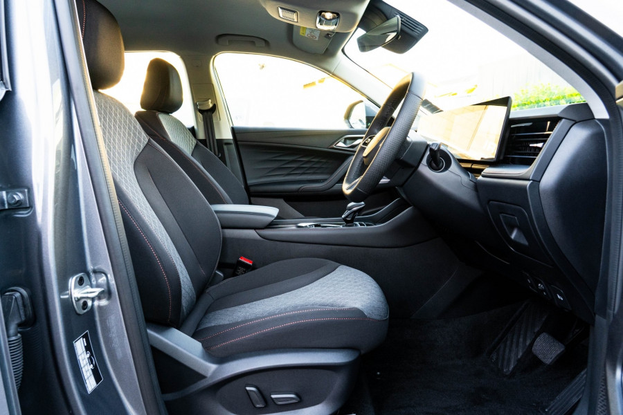 2025 MG HS Excite SUV Image 12