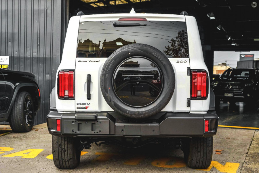2026 GWM Tank 300 P01 Lux Hi4-T PHEV SUV Image 3