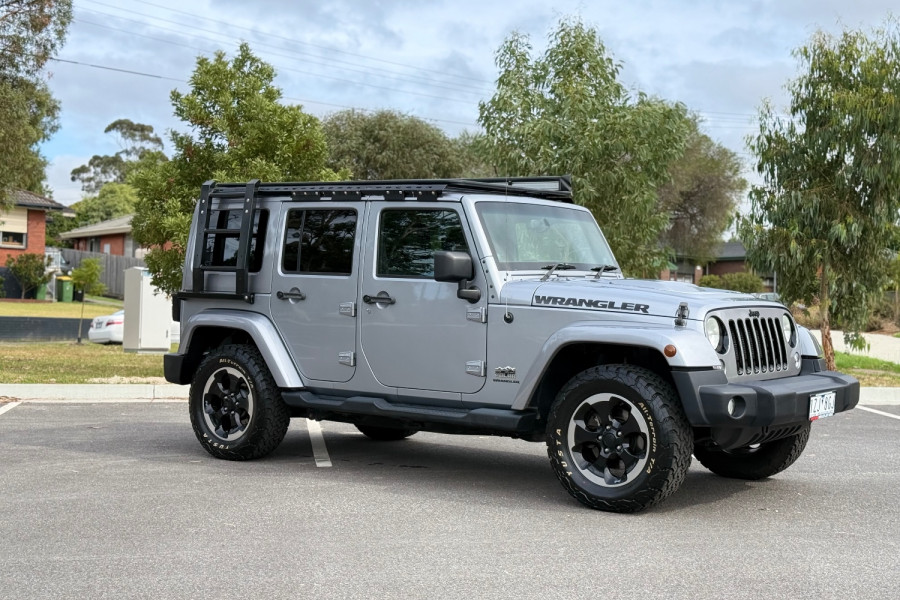2014 Jeep Wrangler JK Polar SUV Image 12