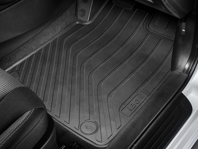 <img src="Tailored rubber floor mats (set of 4).