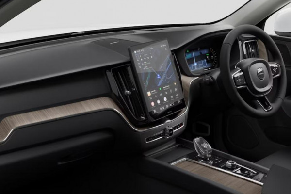 2026 Volvo XC60 UZ Plus B5 Bright SUV Image 6