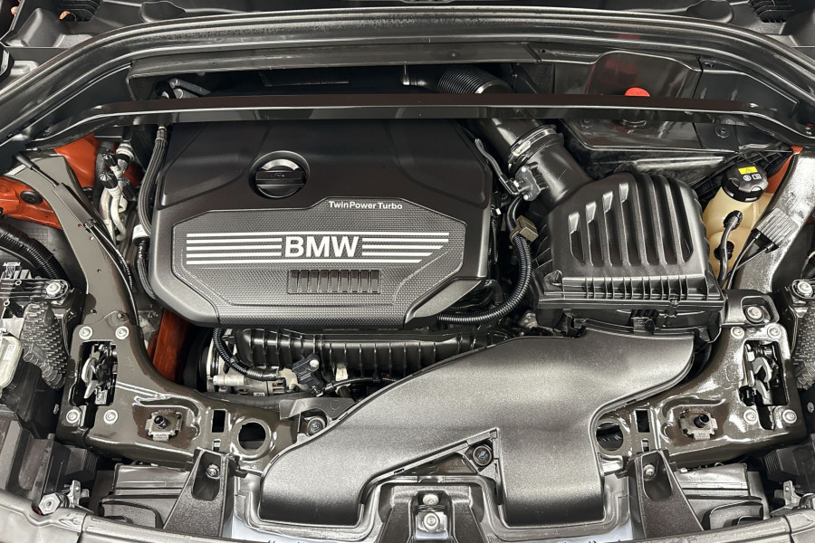 2018 BMW X2 sDrive18i - M Sport SUV Image 11