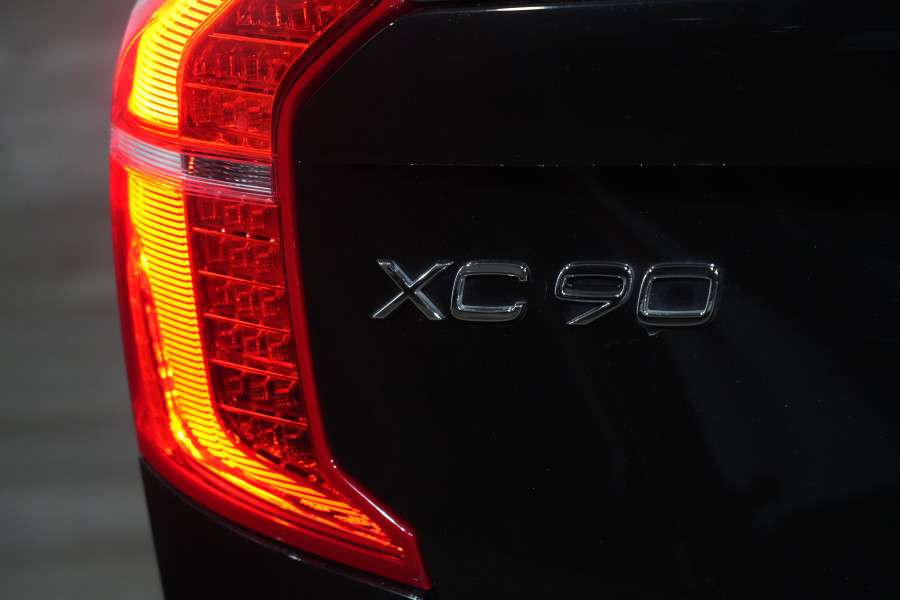 2021 Volvo XC90 L Series T6 R-Design SUV Image 9
