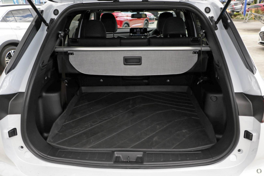 2025 Mitsubishi Outlander ZM LS SUV Image 11