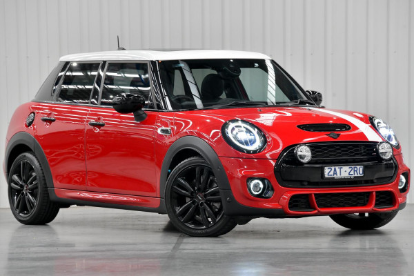 MINI Cooper Cooper S Paddy Hopkirk Edition F55 LCI