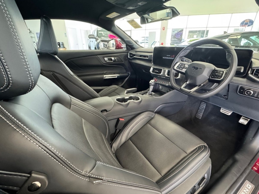 2025 Ford Mustang FO GT Hatch Image 13