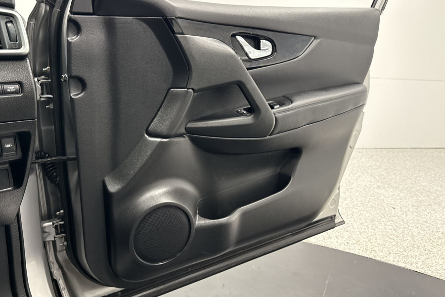 2017 Nissan QASHQAI J11 Ti SUV Image 19