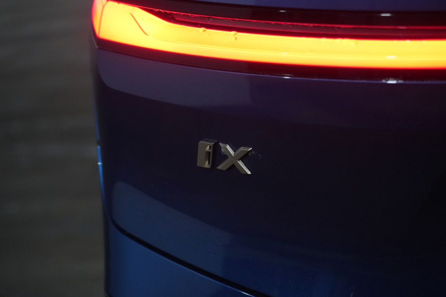2023 BMW iX xDrive50 Sport SUV Image 9