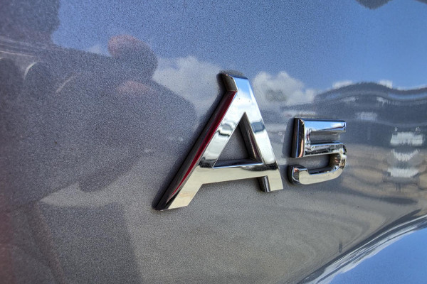 2015 Audi A5 8T  Hatch Image 16