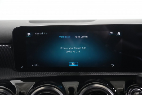 2021 Mercedes-Benz A-Class A250e Hatch image 23