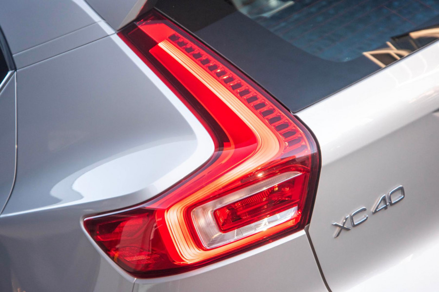 2023 Volvo XC40  Ultimate B4 Bright SUV Image 21