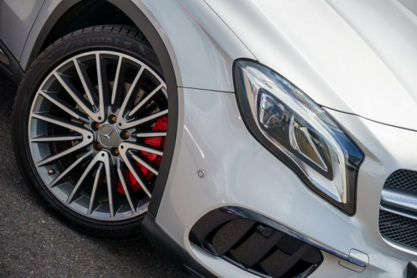 2017 Mercedes-Benz GLA 45 AMG 4MATIC Hatch Image 6