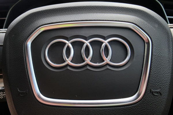2022 Audi Q7 4M 55 TFSI S line SUV Image 27