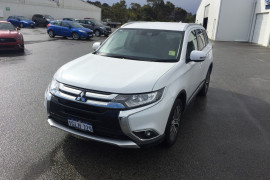 Mitsubishi Z LS 2WD 7 Seat ZK