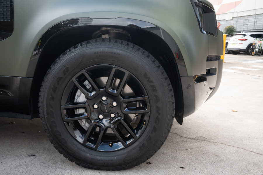 2026 Land Rover Defender L663 110 D350 X-Dynamic SE SUV