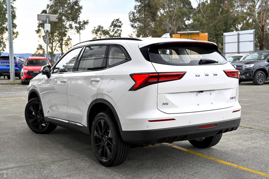 2026 GWM Haval H6 B01 Lux Hybrid SUV Image 4