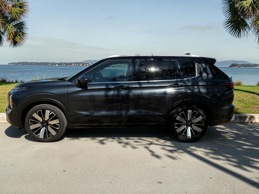 2025 Mitsubishi Outlander ZM Exceed Tourer SUV Image 7