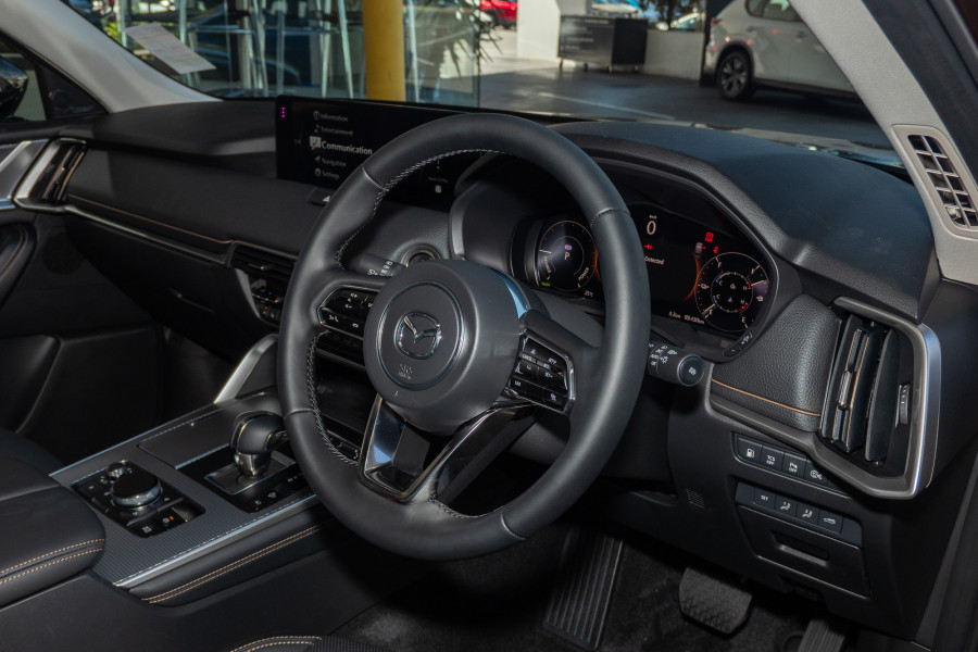 2025 Mazda CX-80 KL P50e GT SUV Image 6
