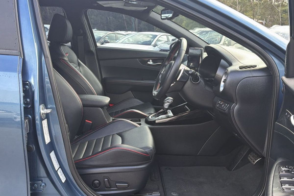 2022 Kia Cerato BD GT Hatch Image 22