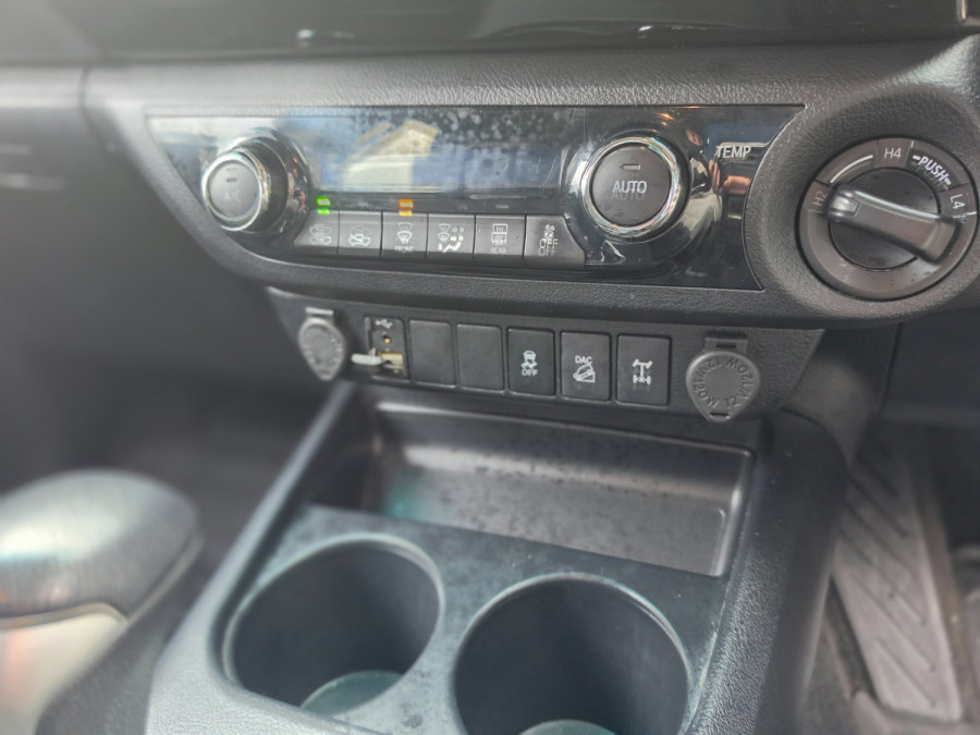 2019 Toyota HiLux  SR5 Dual Cab Ute Image 25